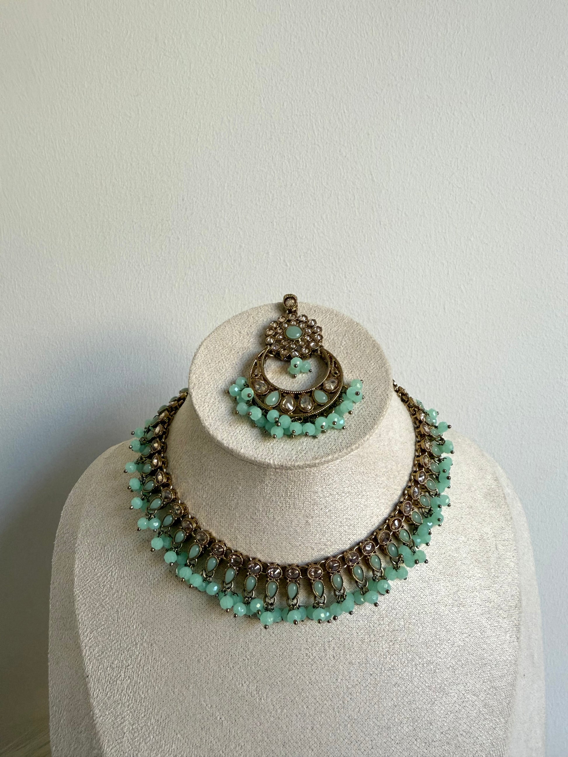 Alia Necklace Set Mint