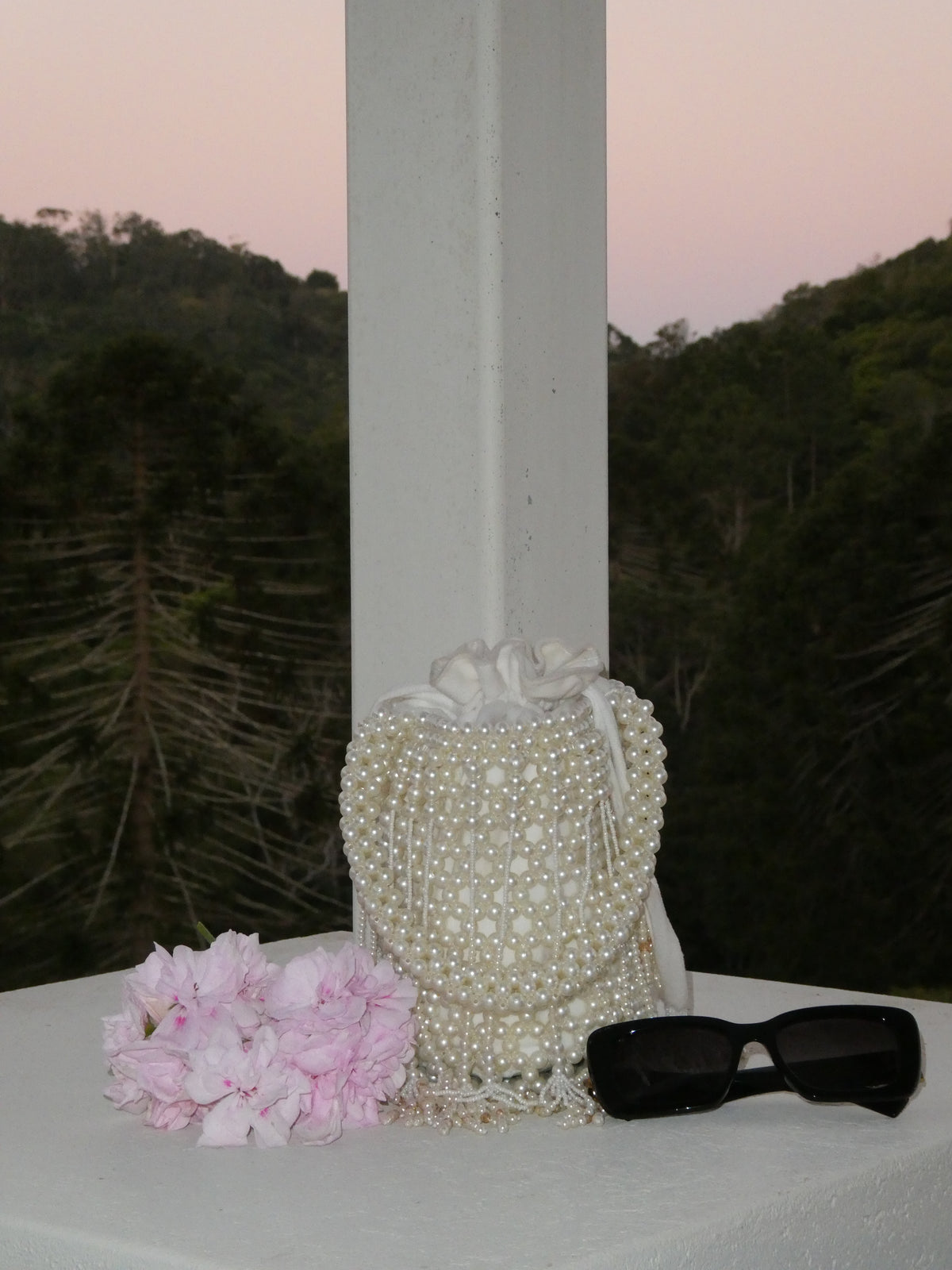 Ivy Pearl Bag | White