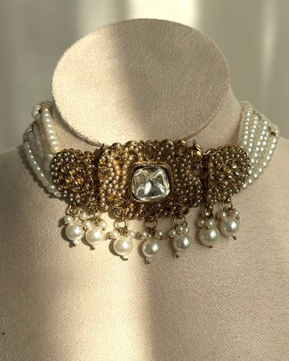 Amirya Choker Set Gold