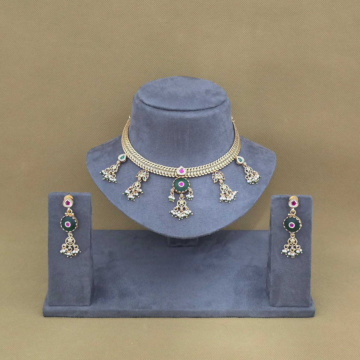 Rashmika Necklace Set | Gold