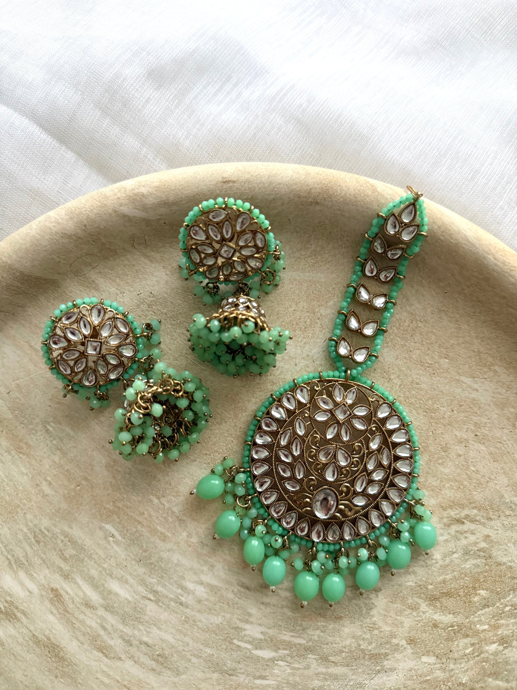 Jasleen Tikka Set | Mint Green