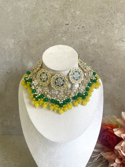 Noor Necklace Set Yellow