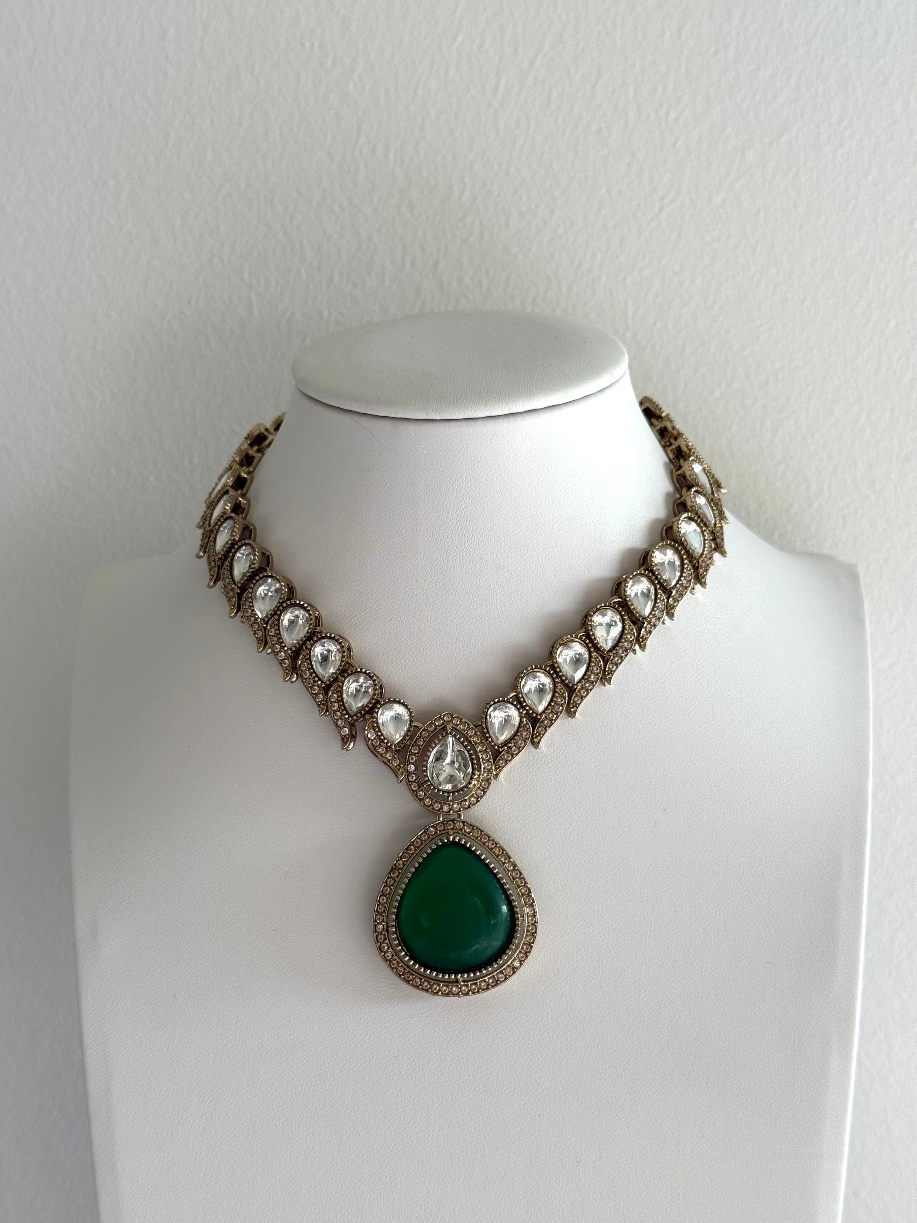 Heena Necklace Set Green