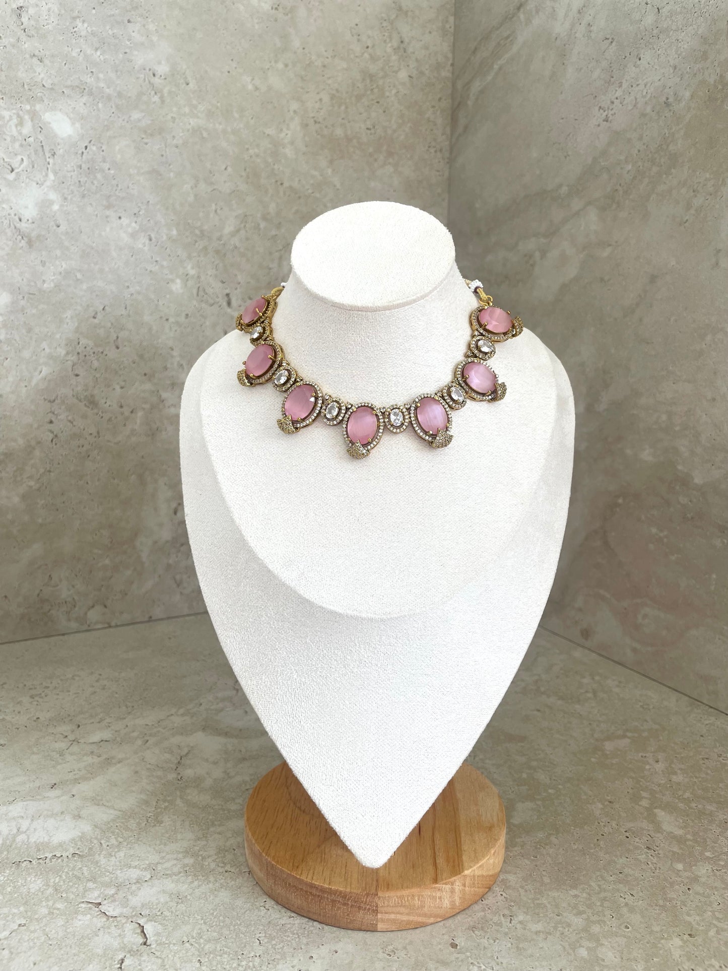 Fareedan Necklace Set Light Pink