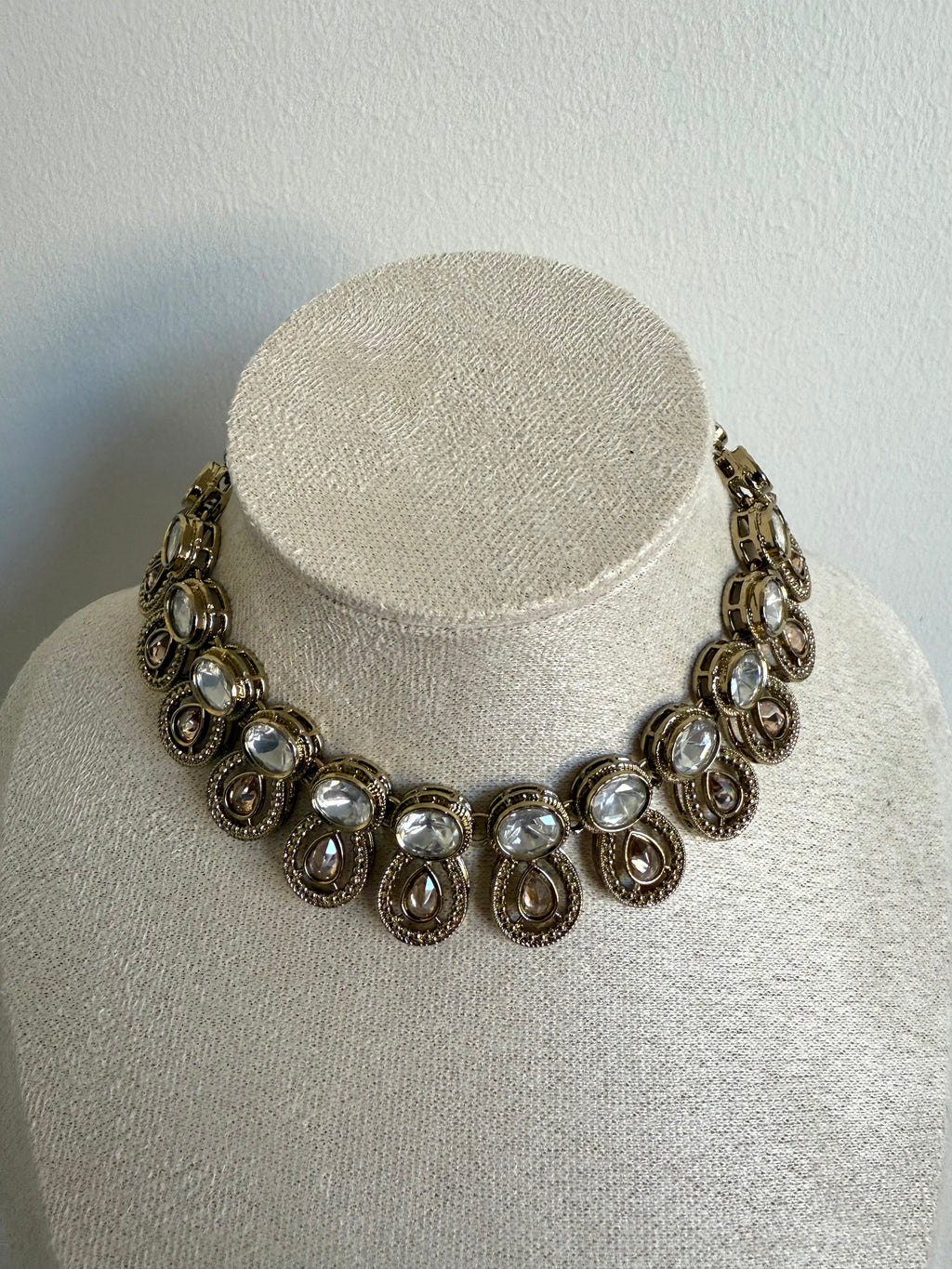 Gurnaaz Necklace Set | Gold