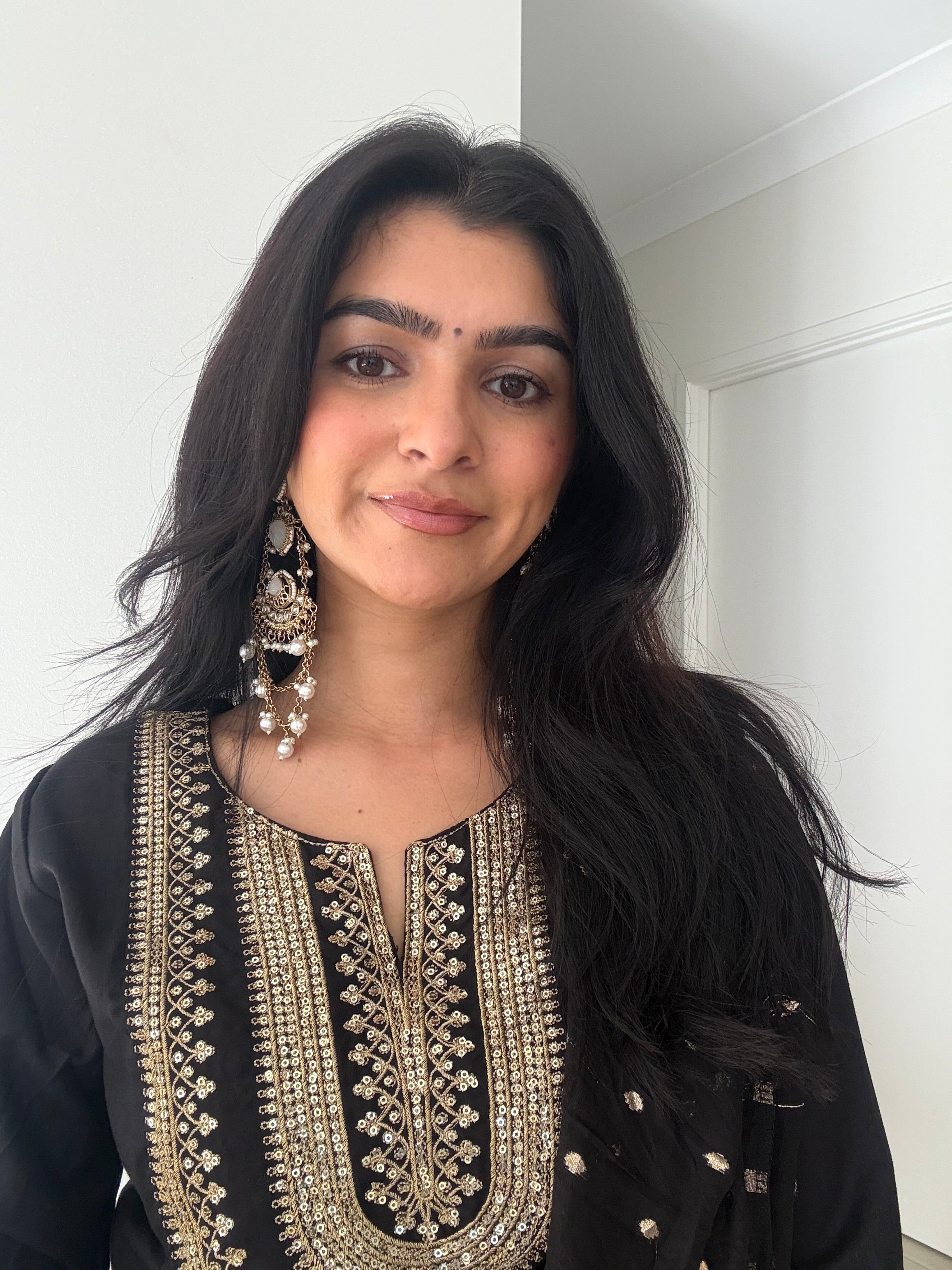 Yuvika Earrings | White