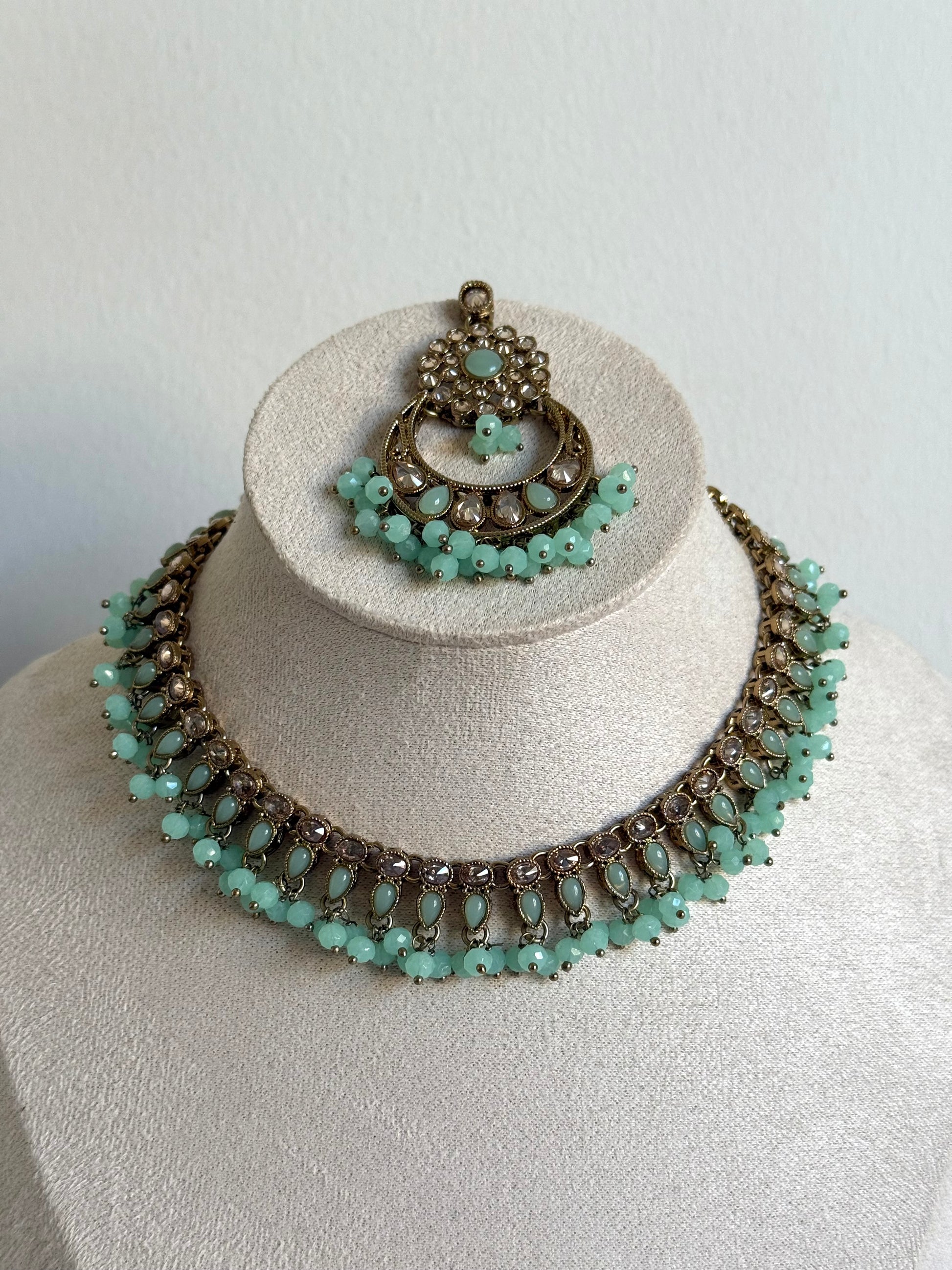 Alia Necklace Set Mint