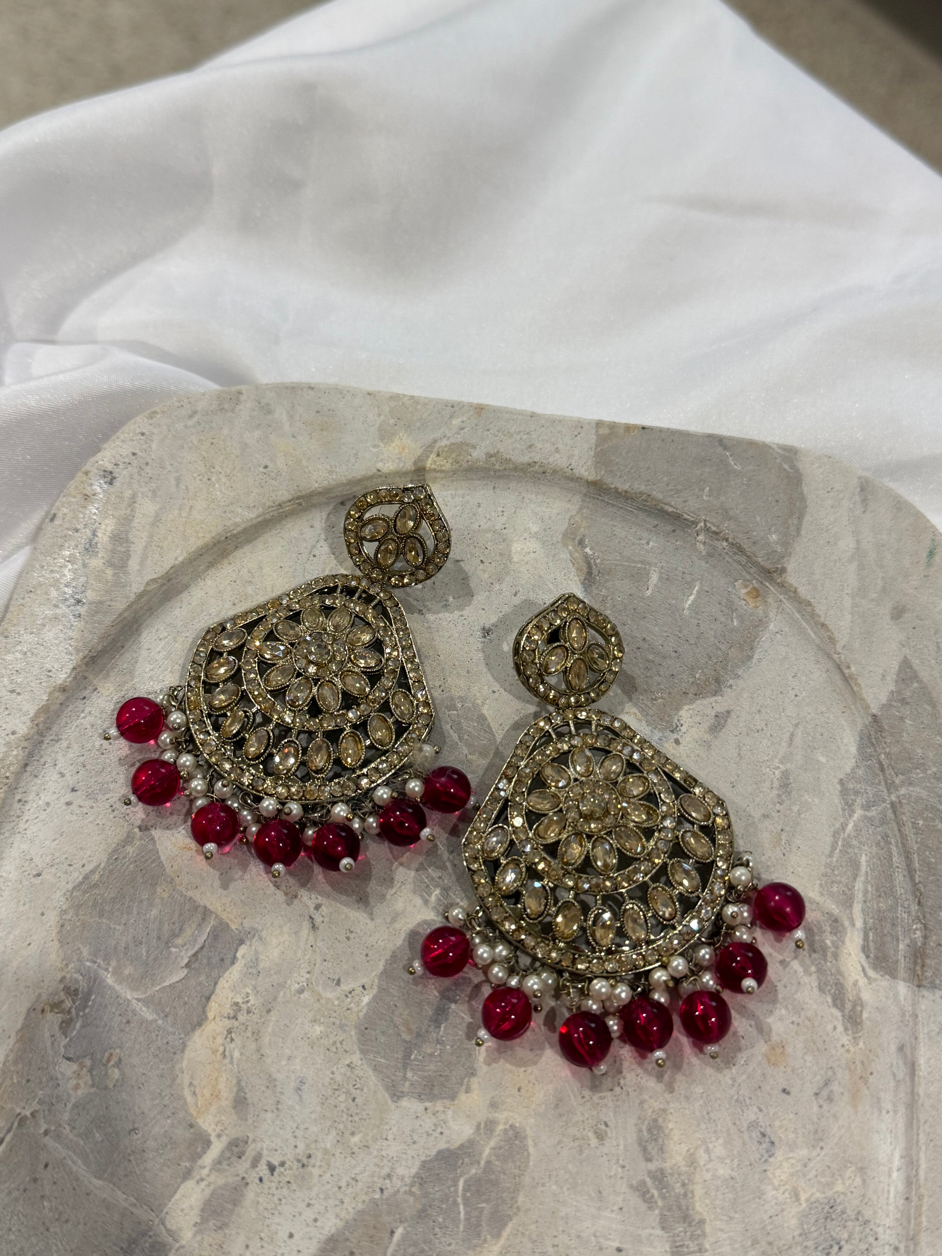 Myra Earrings | Pink