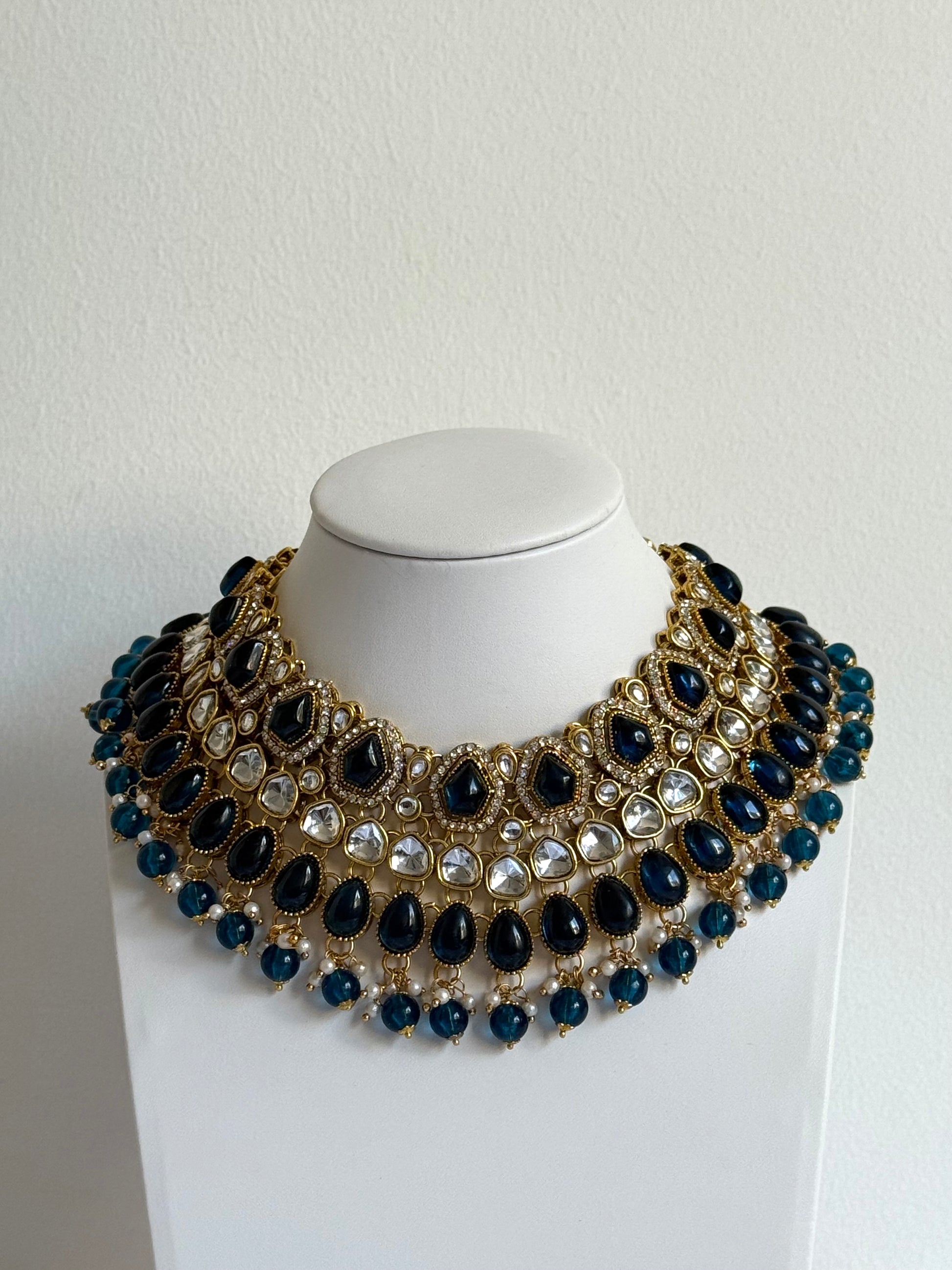 Elyana Necklace Set Blue
