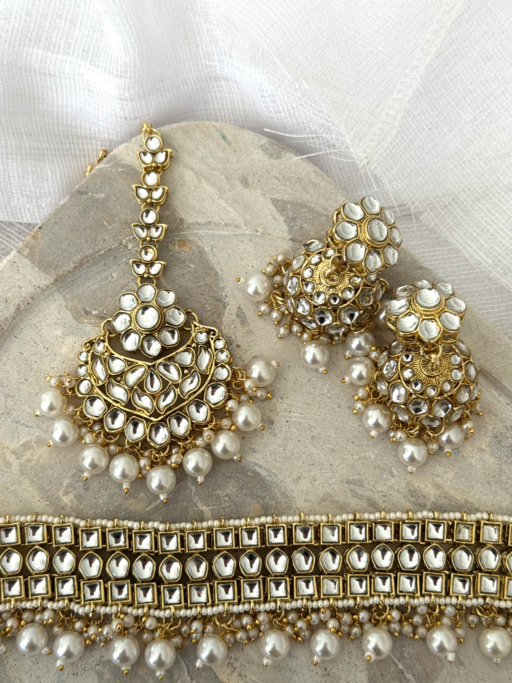 Gauri Necklace Set | White