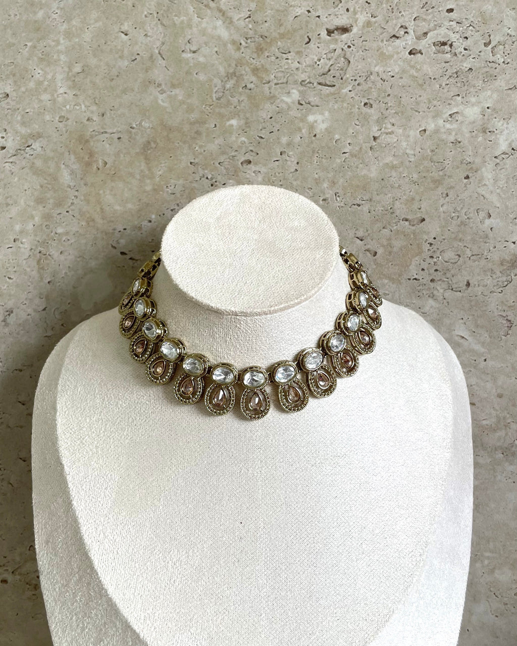 Gurnaaz Necklace Set | Gold