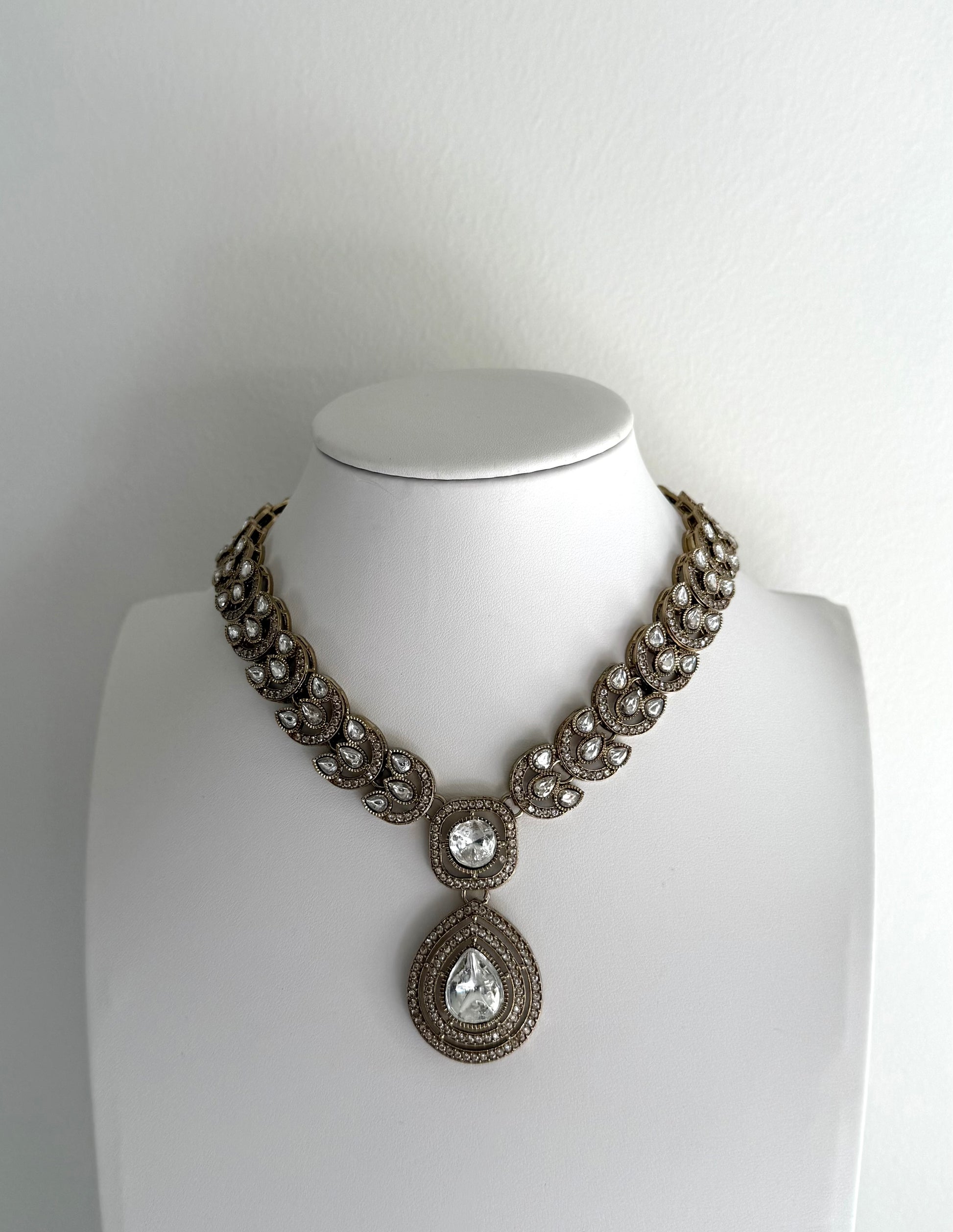 Kavya Necklace Set