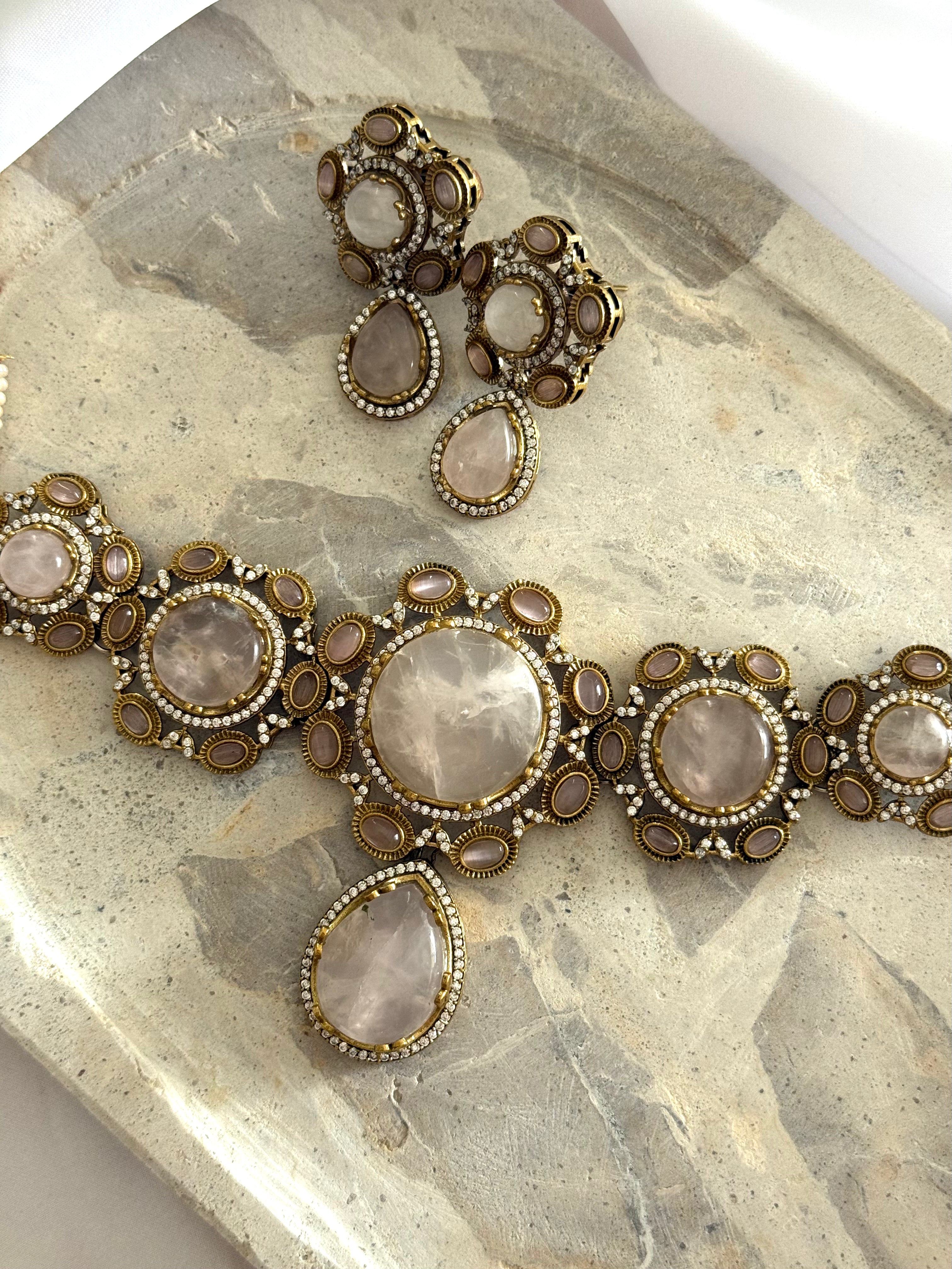 Rivaa Necklace Set | Baby Pink