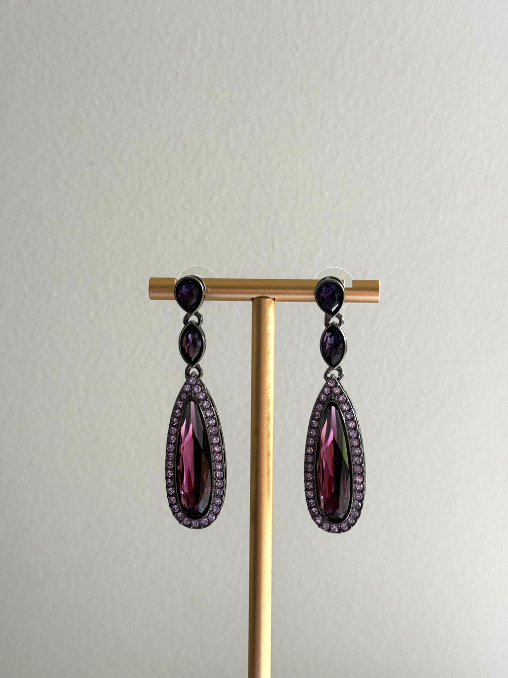 Tvesa Earrings | Plum