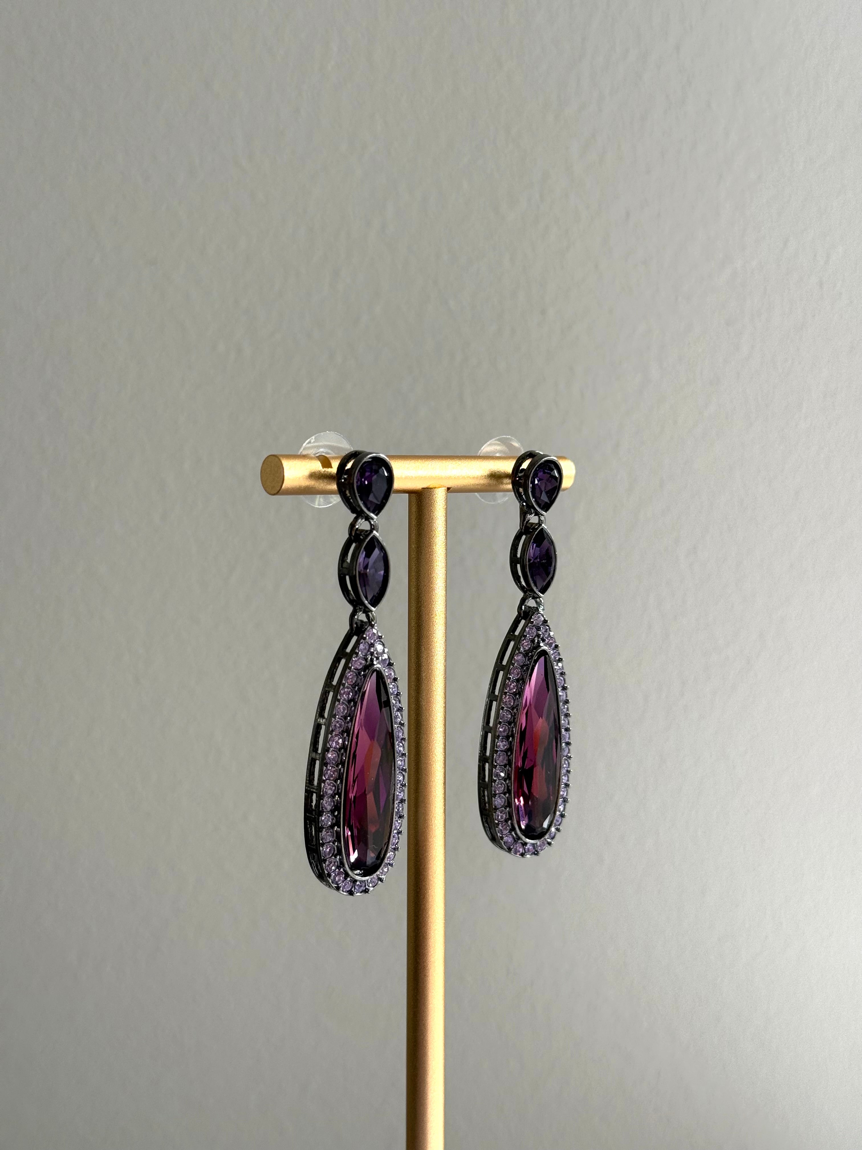 Tvesa Earrings | Plum