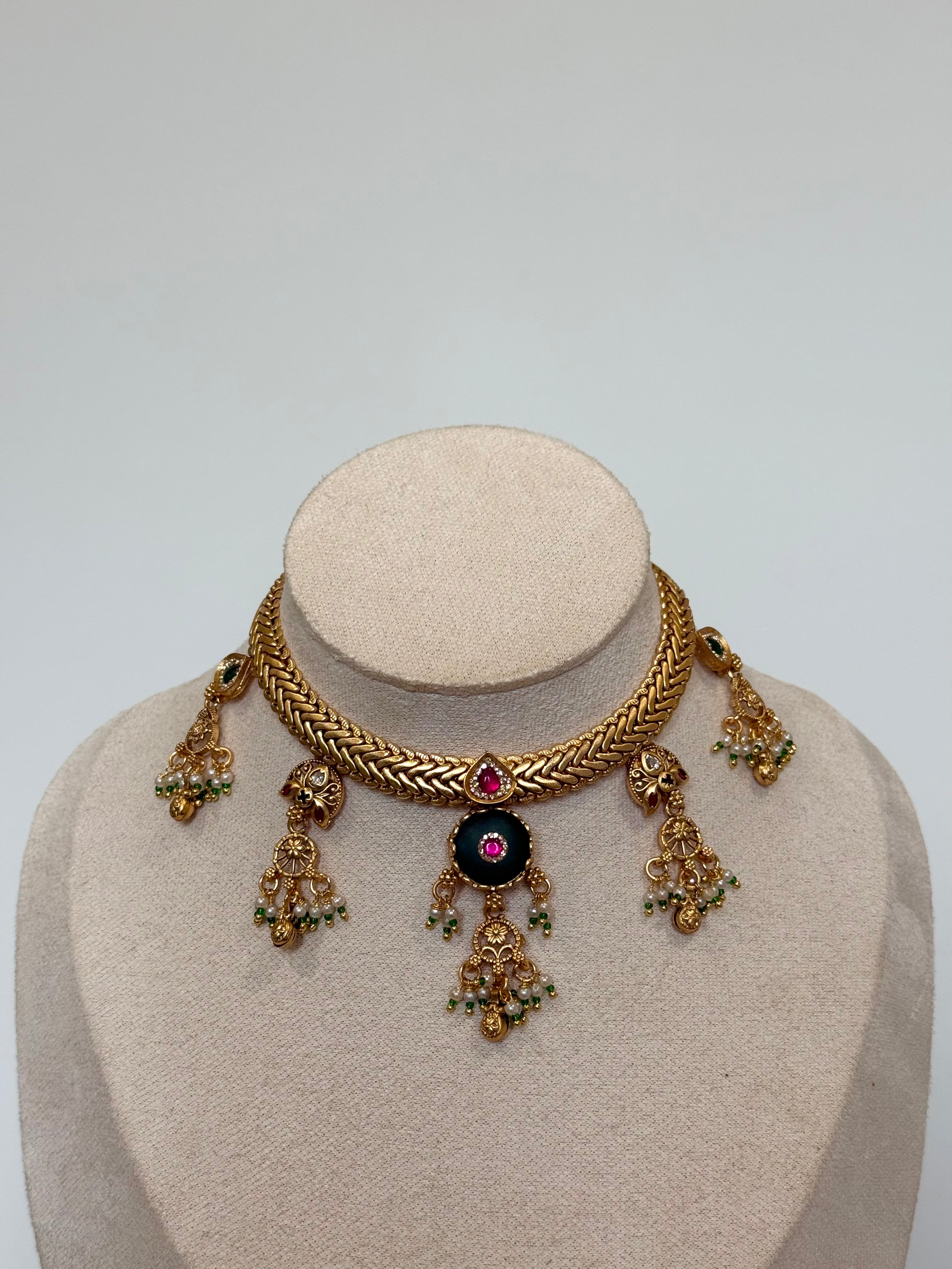Rashmika Necklace Set | Gold