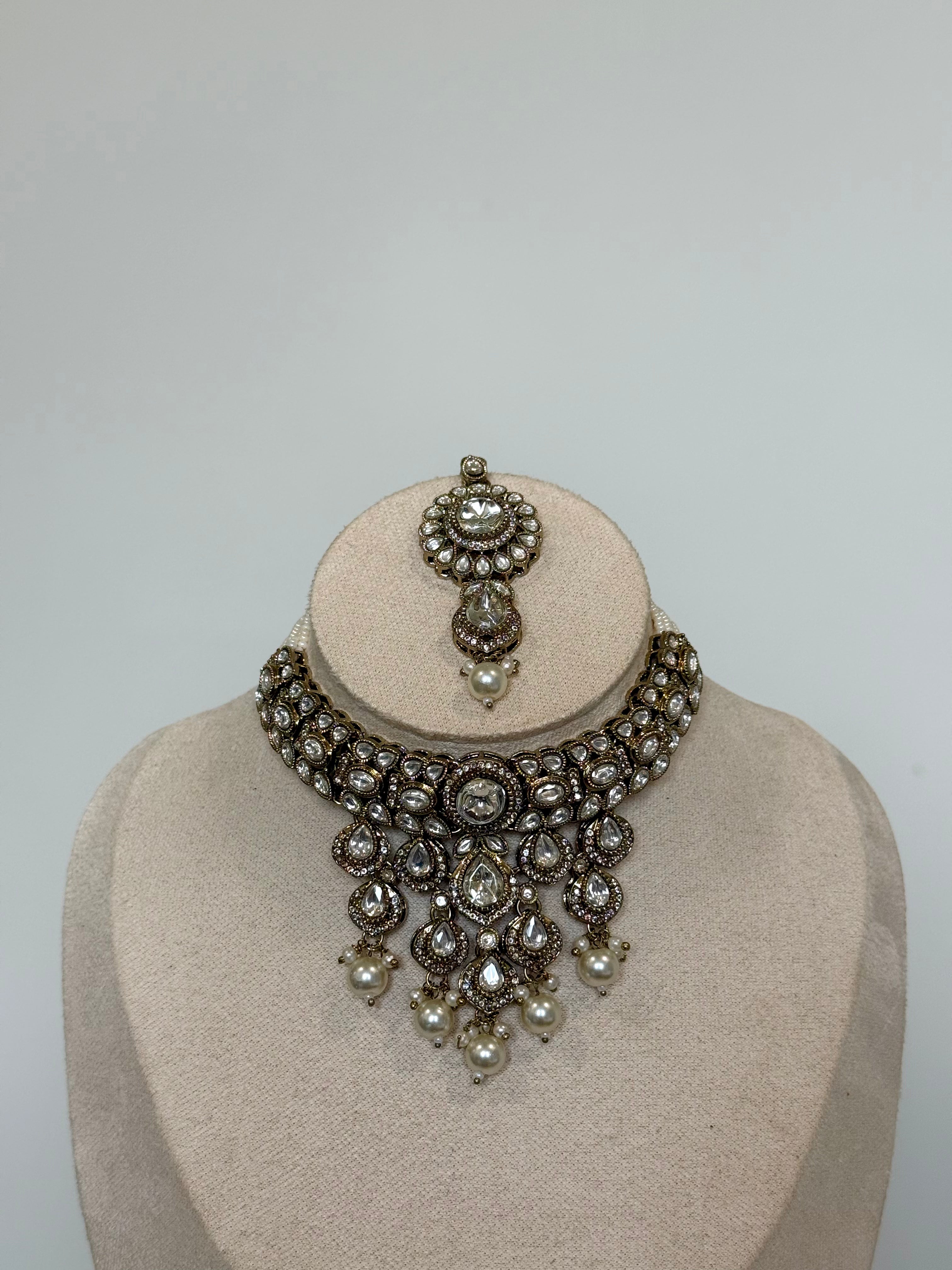 Kaajal Necklace Set | White