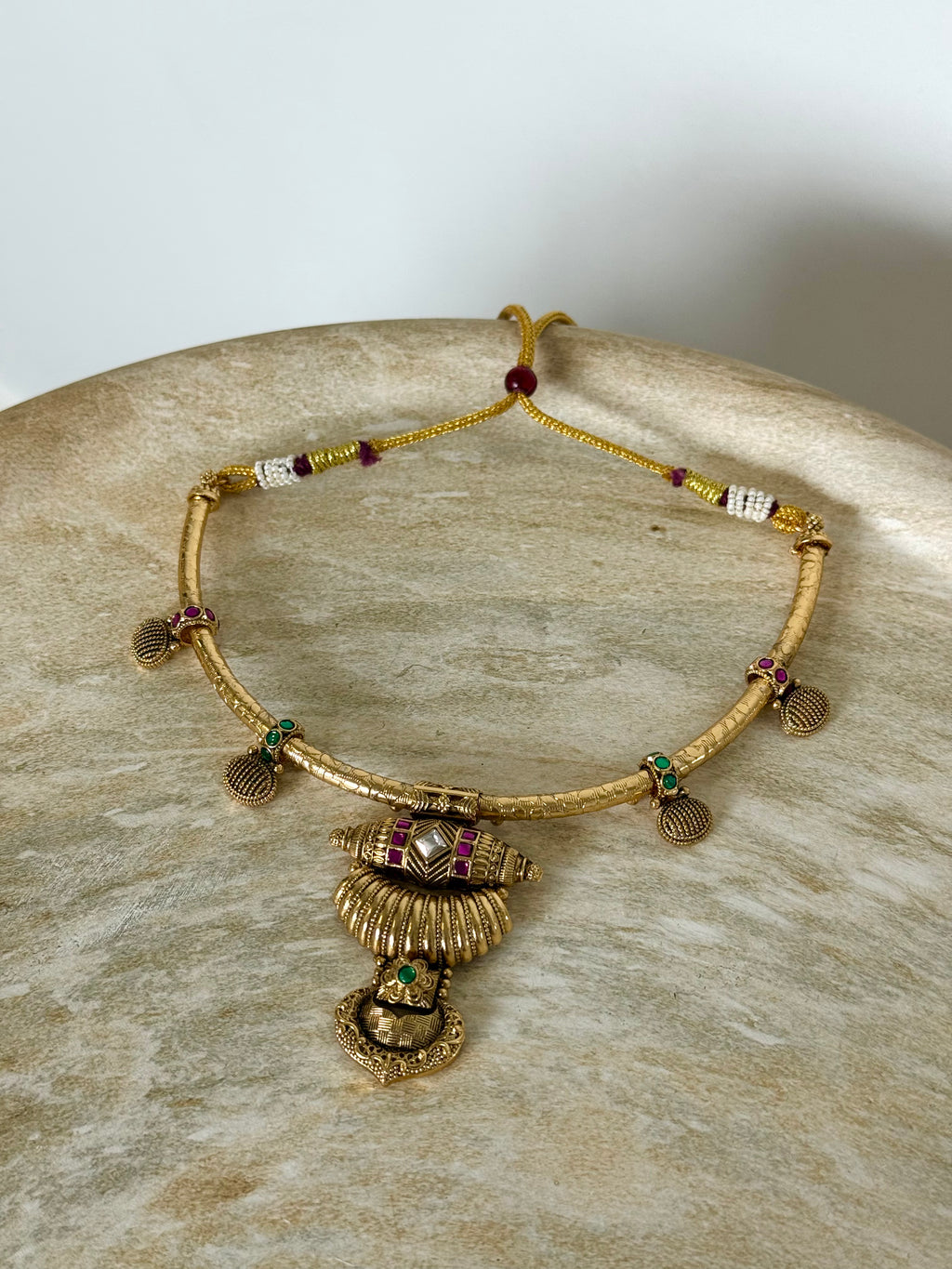 Paalavi Necklace Set | Gold