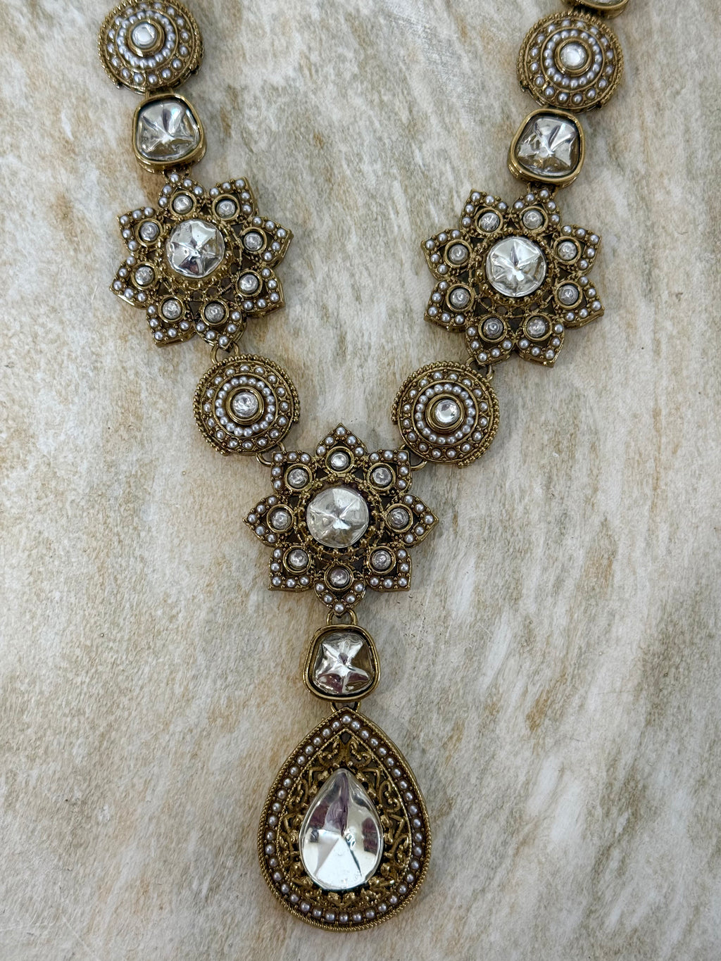Nihaarika Necklace Set | Gold