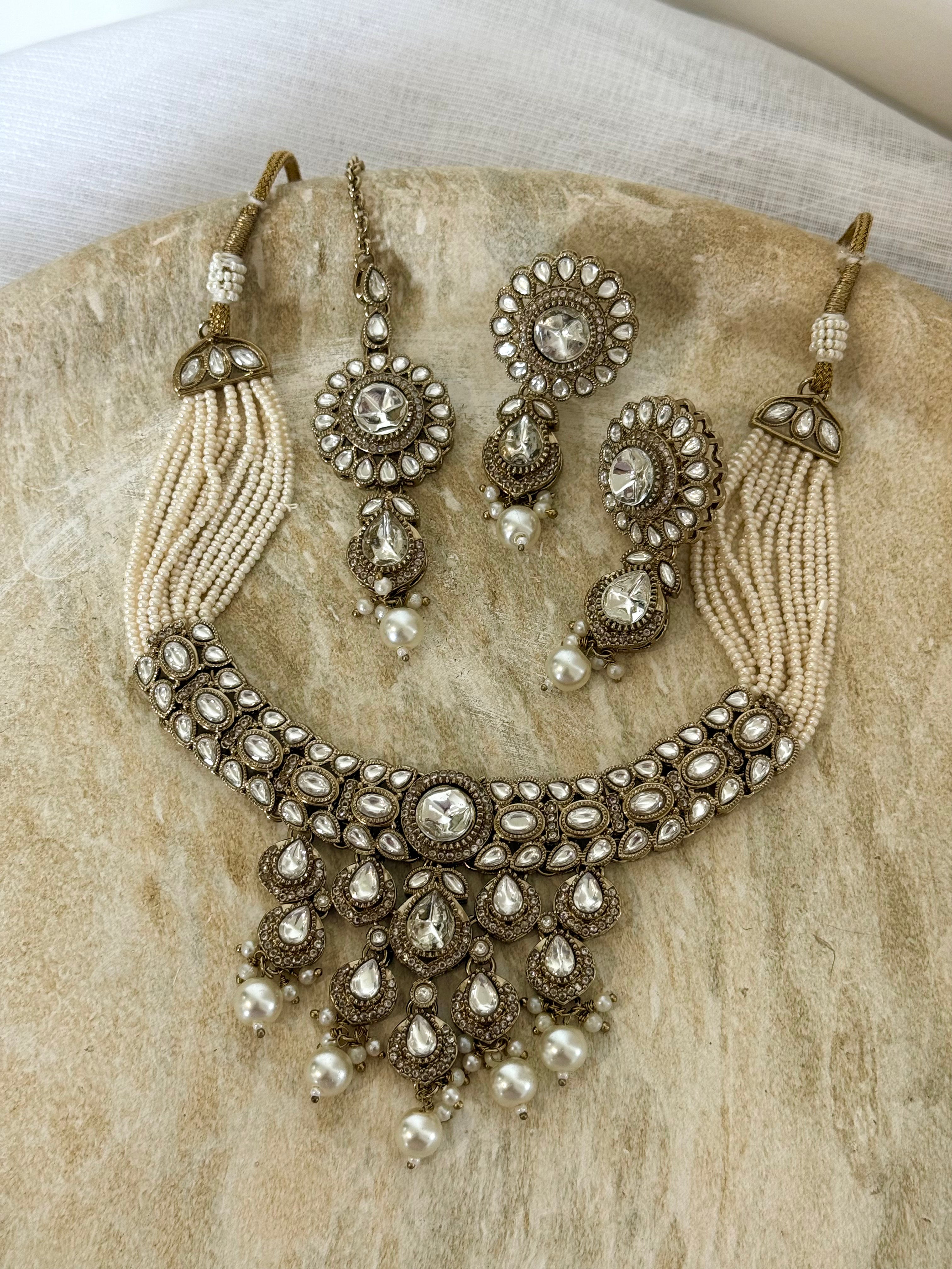 Kaajal Necklace Set | White