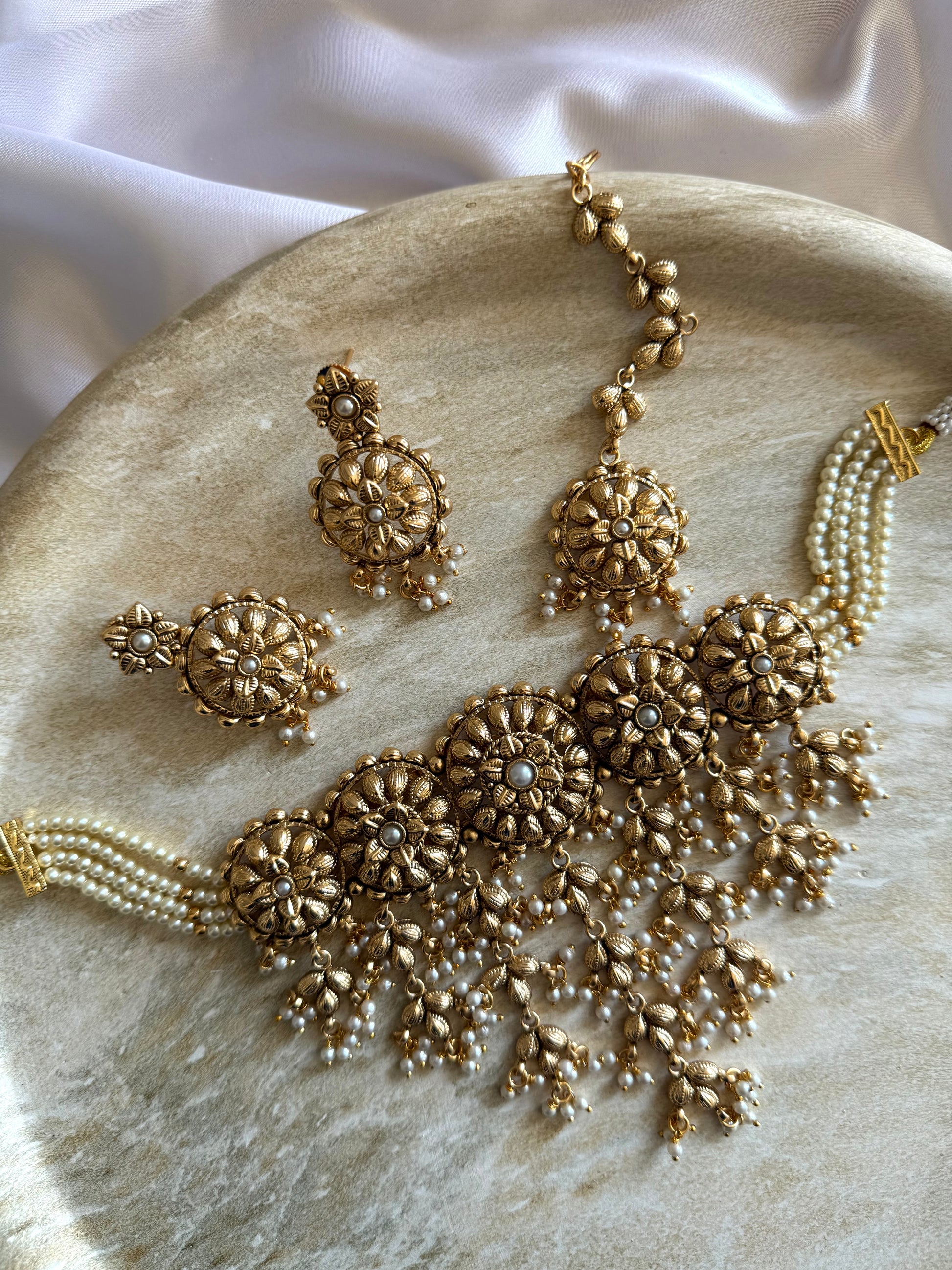 Mira Necklace Set Gold