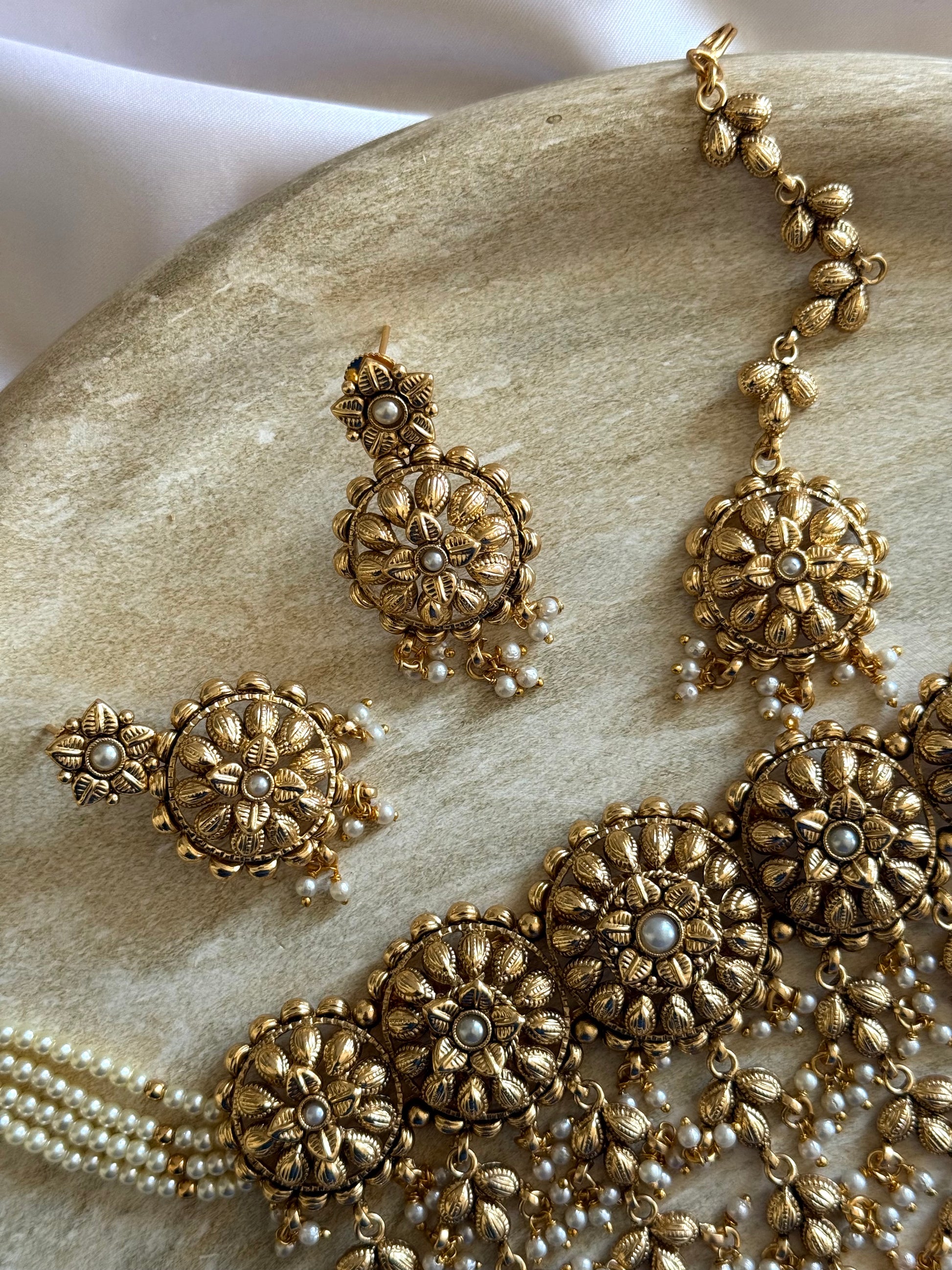 Mira Necklace Set Gold