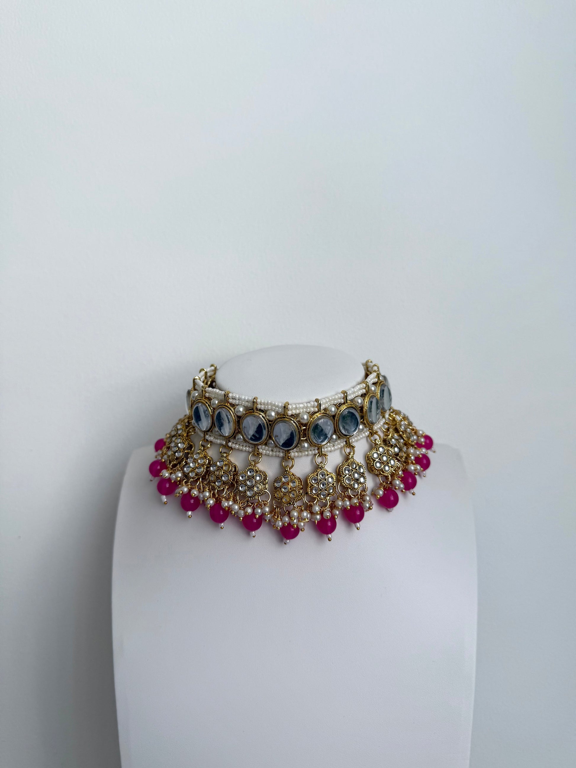 Amrit Necklace Set Hot Pink