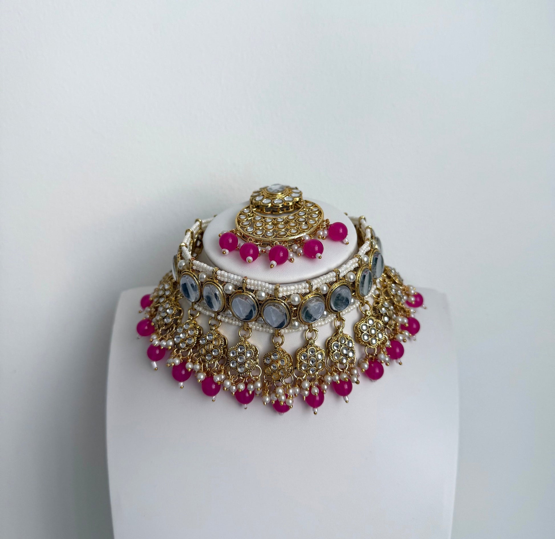 Amrit Necklace Set Hot Pink