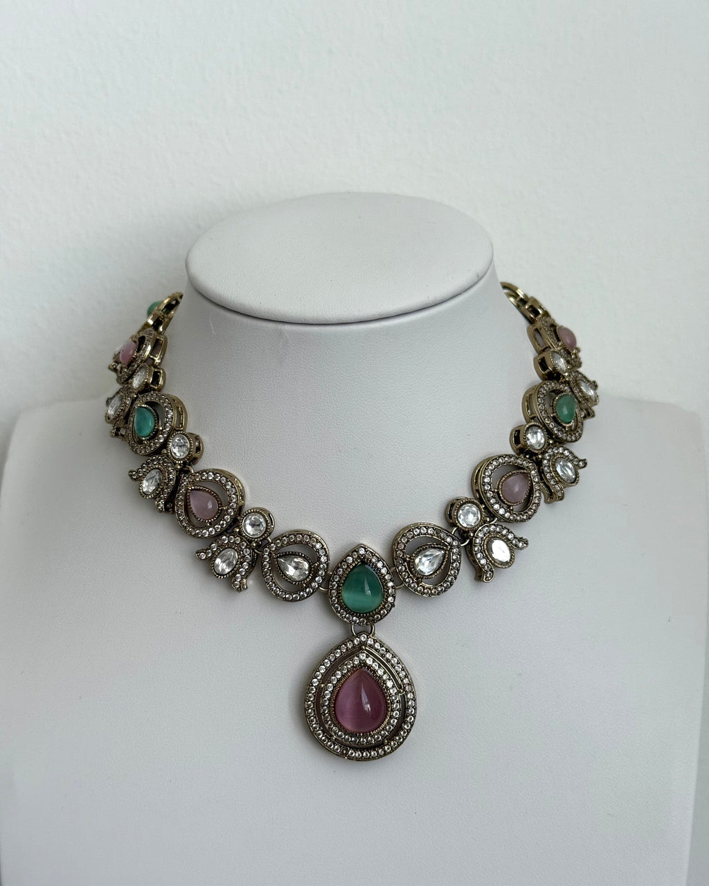 Amara Necklace Set Mint Pink