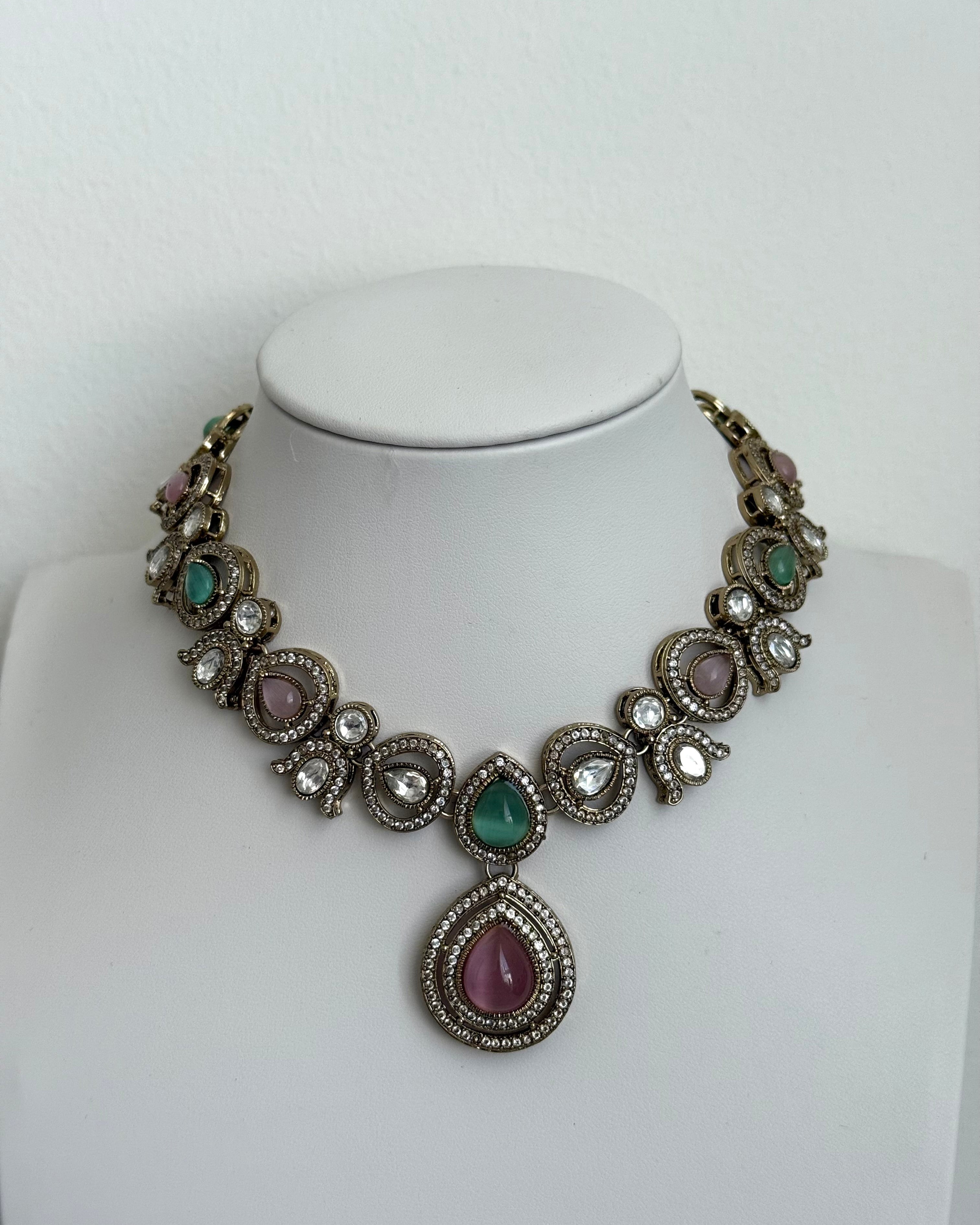 Amara Necklace Set Mint Pink