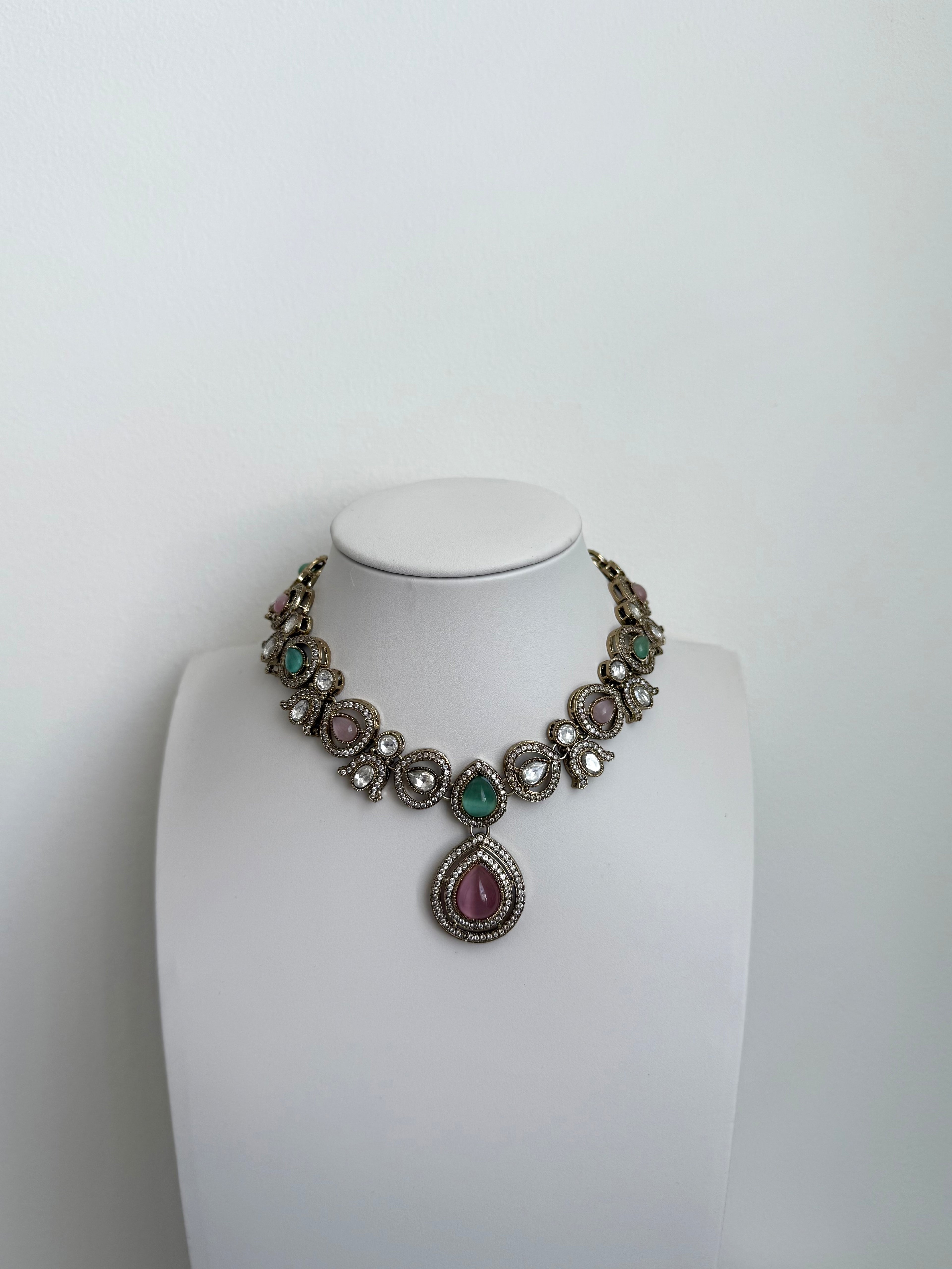 Amara Necklace Set Mint Pink
