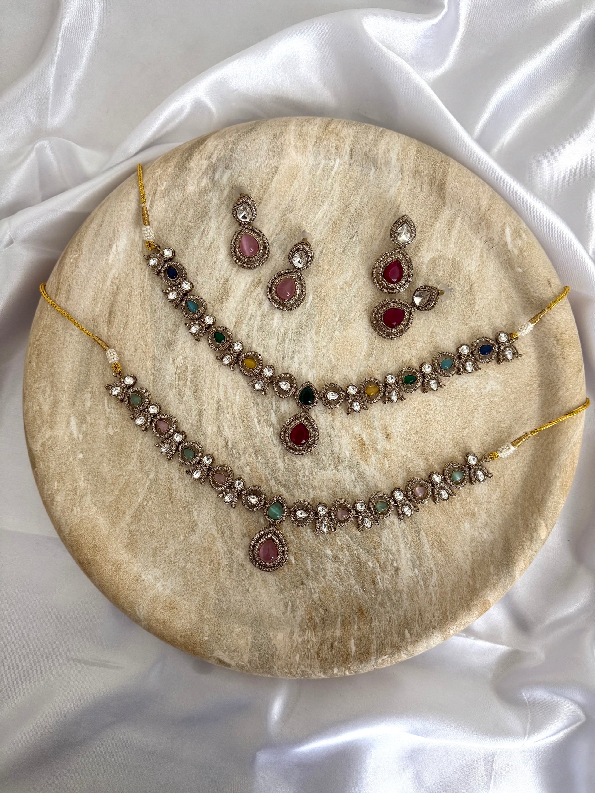 Amara Necklace Set Multi